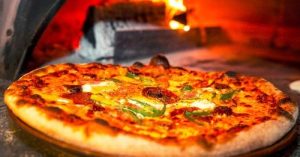 Pizza – recenzia zariadenia Holíčsky pivovar Wywar, Holíč, Slovensko – TripAdvisor